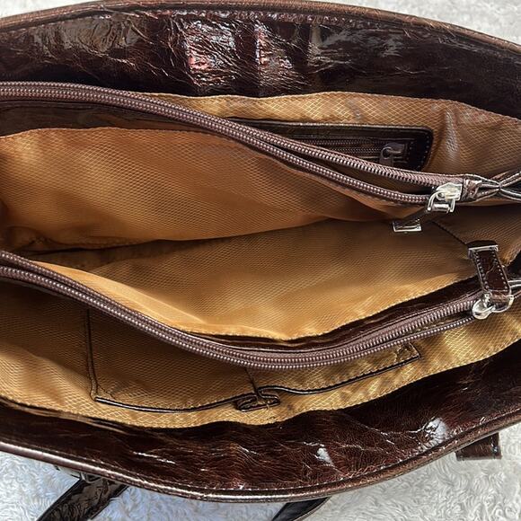 MC Marc Chantal brown croc embossed shoulder bag - Picture 8 of 11